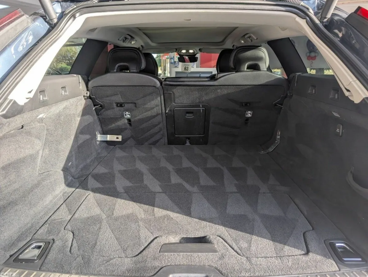 Volvo V90 Estate, Diesel, 2022, Blue