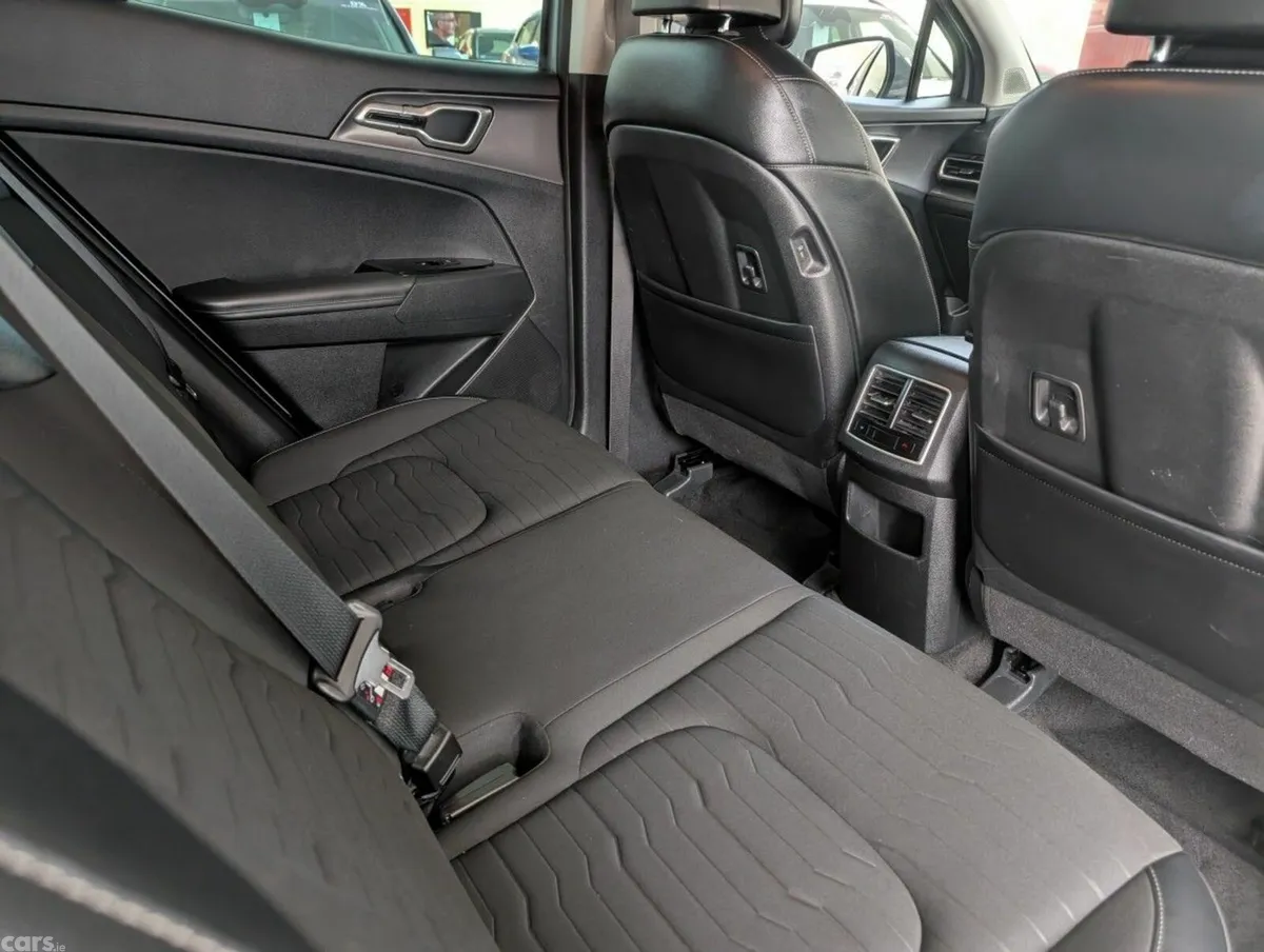 Kia Sportage SUV, Diesel, 2022, Grey