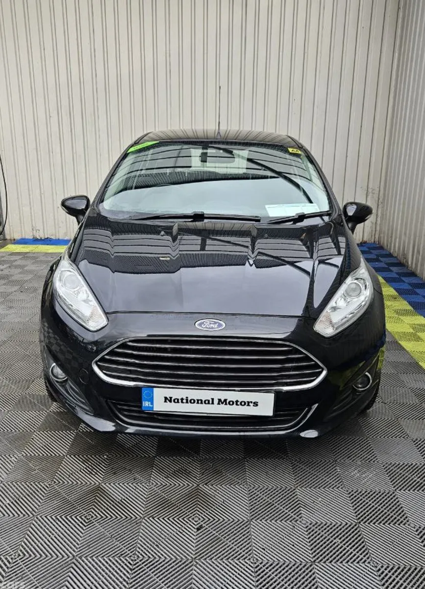 Ford Fiesta Hatchback, Petrol, 2017, Black