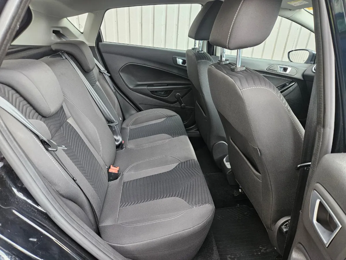 Ford Fiesta Hatchback, Petrol, 2017, Black