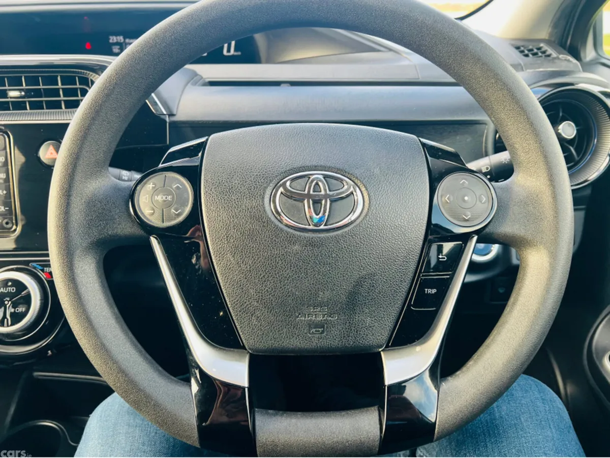 Toyota Aqua Hatchback, Petrol Hybrid, 2019, Silver