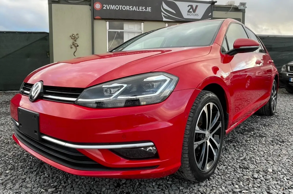 Volkswagen Golf Hatchback, Petrol, 2019, Red