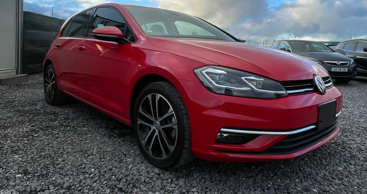 Volkswagen Golf Hatchback, Petrol, 2019, Red