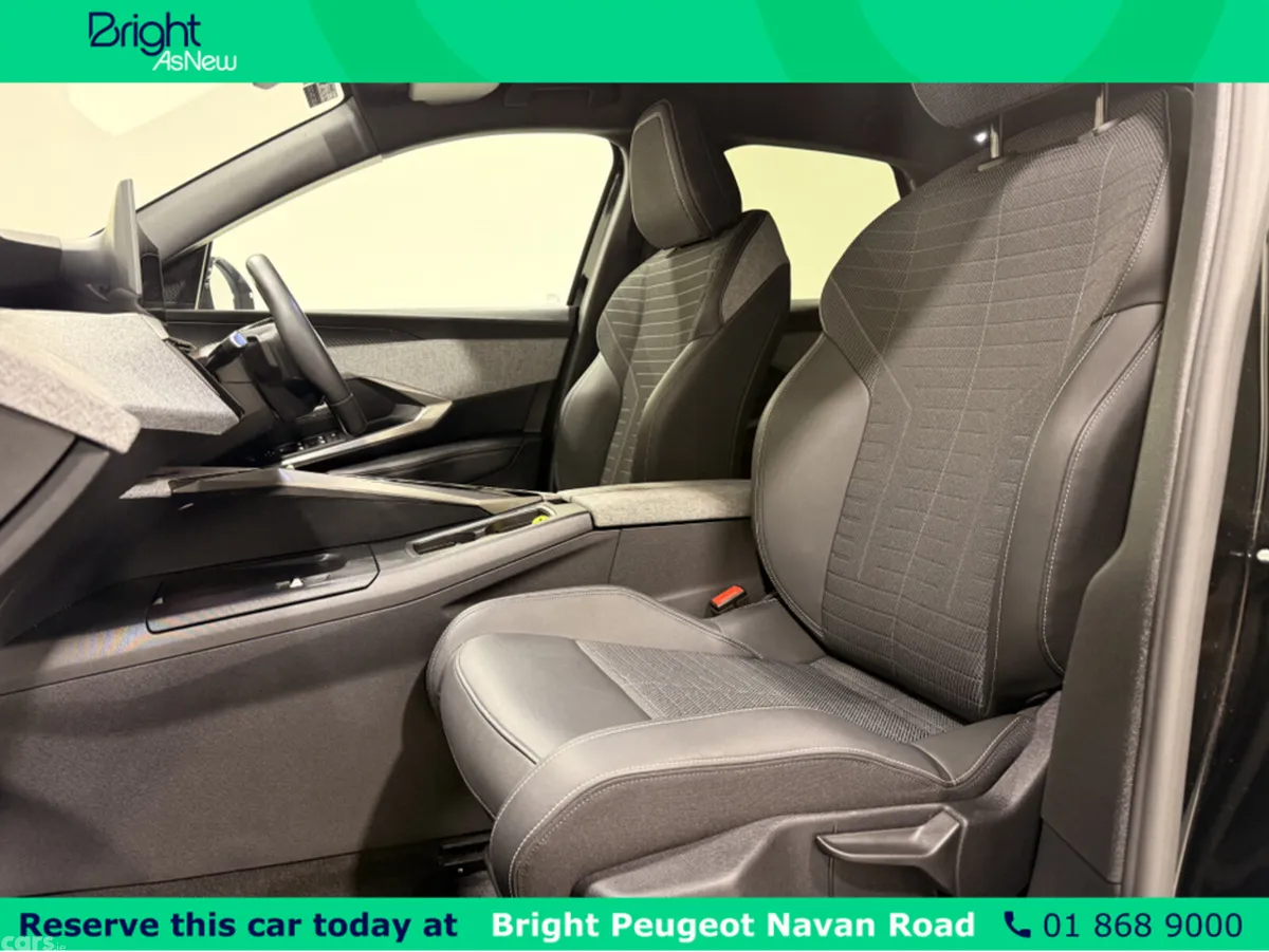 Peugeot 3008 MPV, Petrol Hybrid, 2025, Black