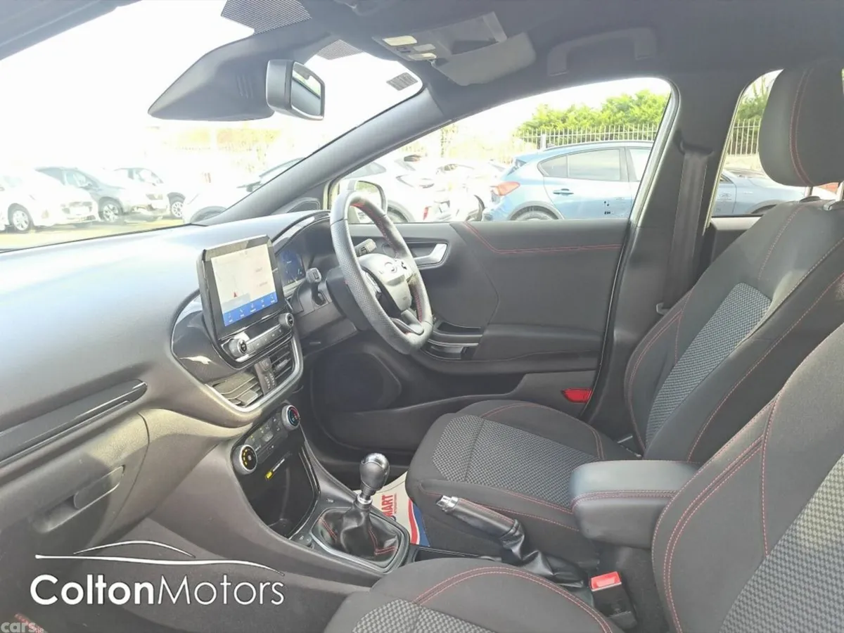 Ford Puma SUV, Petrol Hybrid, 2023, Grey
