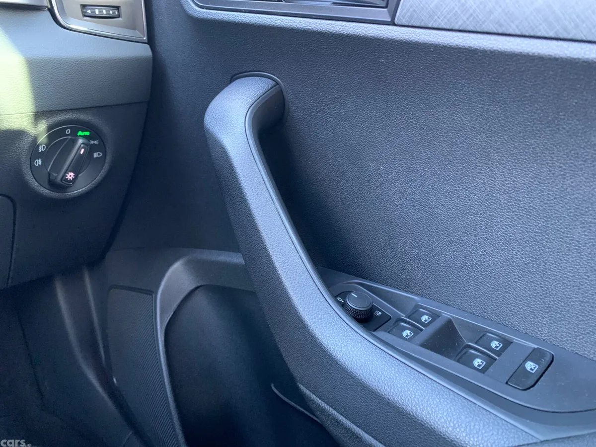 Skoda Karoq SUV, Diesel, 2023, Silver