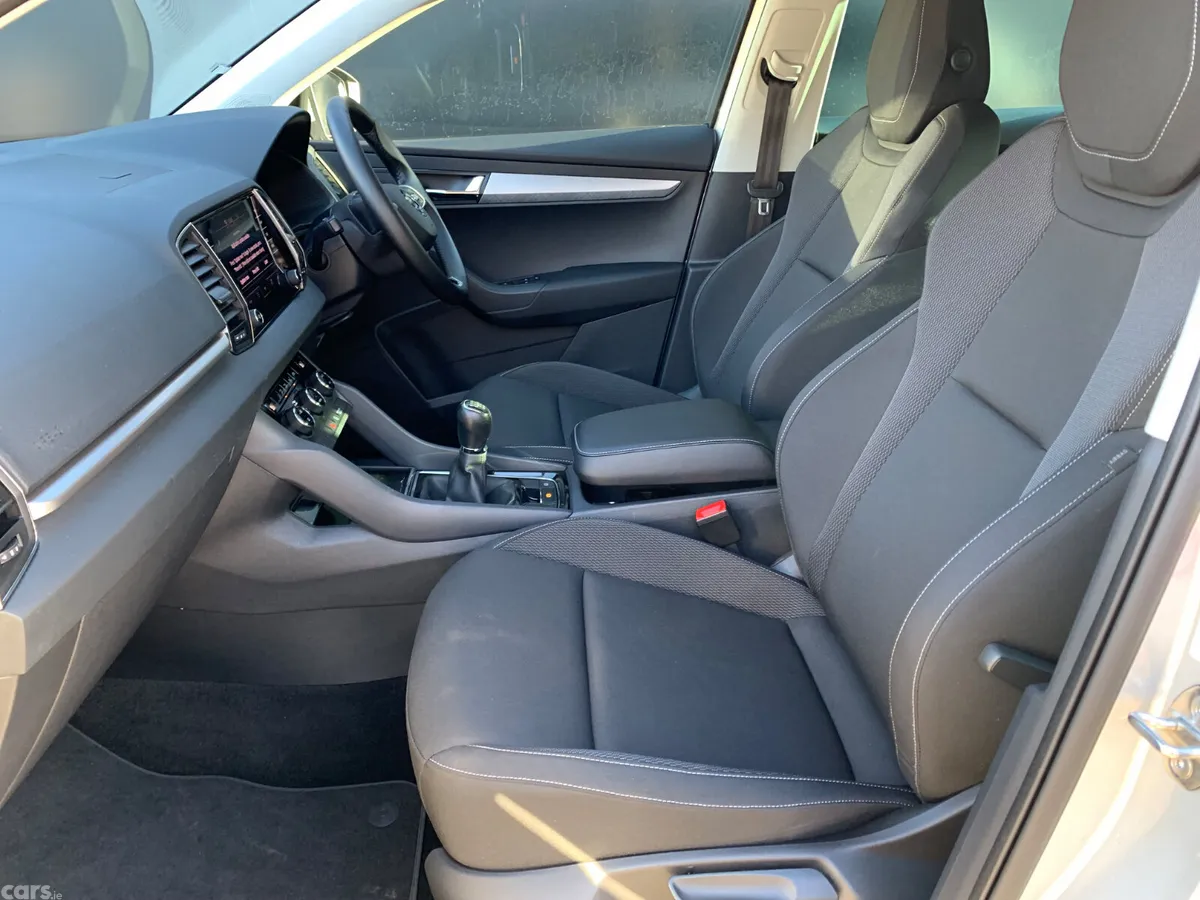 Skoda Karoq SUV, Diesel, 2023, Silver