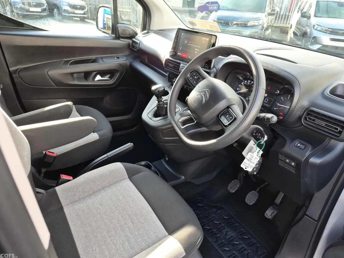 Citroen Berlingo MPV, Diesel, 2023, Grey