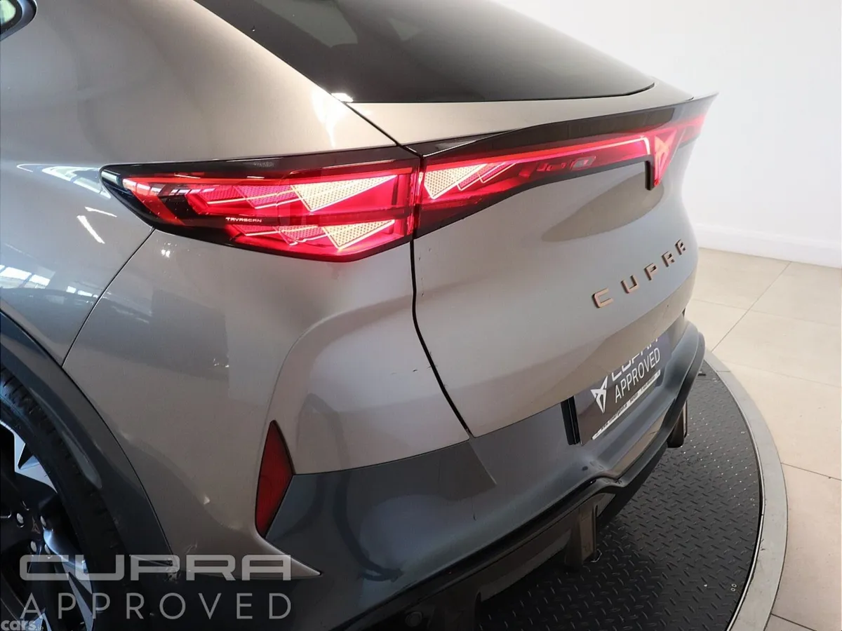 Cupra Tavascan Estate/Jeep, Electric, 2026, Gold
