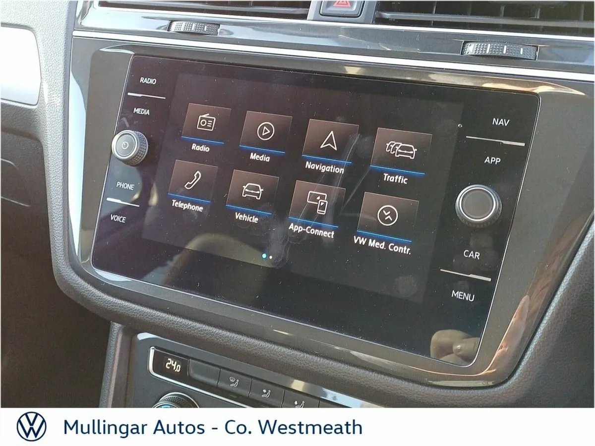 Volkswagen Tiguan SUV, Petrol, 2020, White