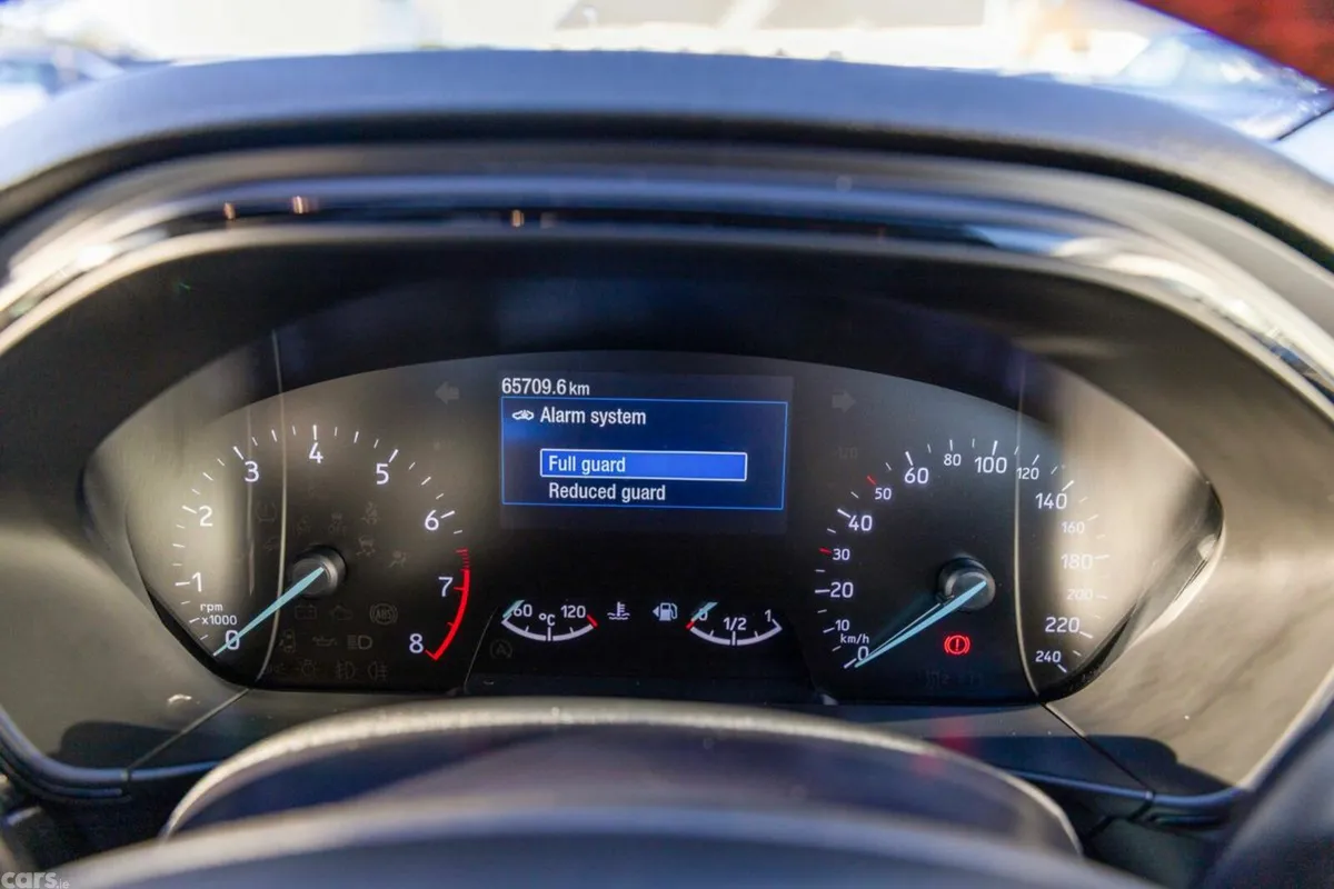 Ford Focus Hatchback, Petrol, 2023, Red