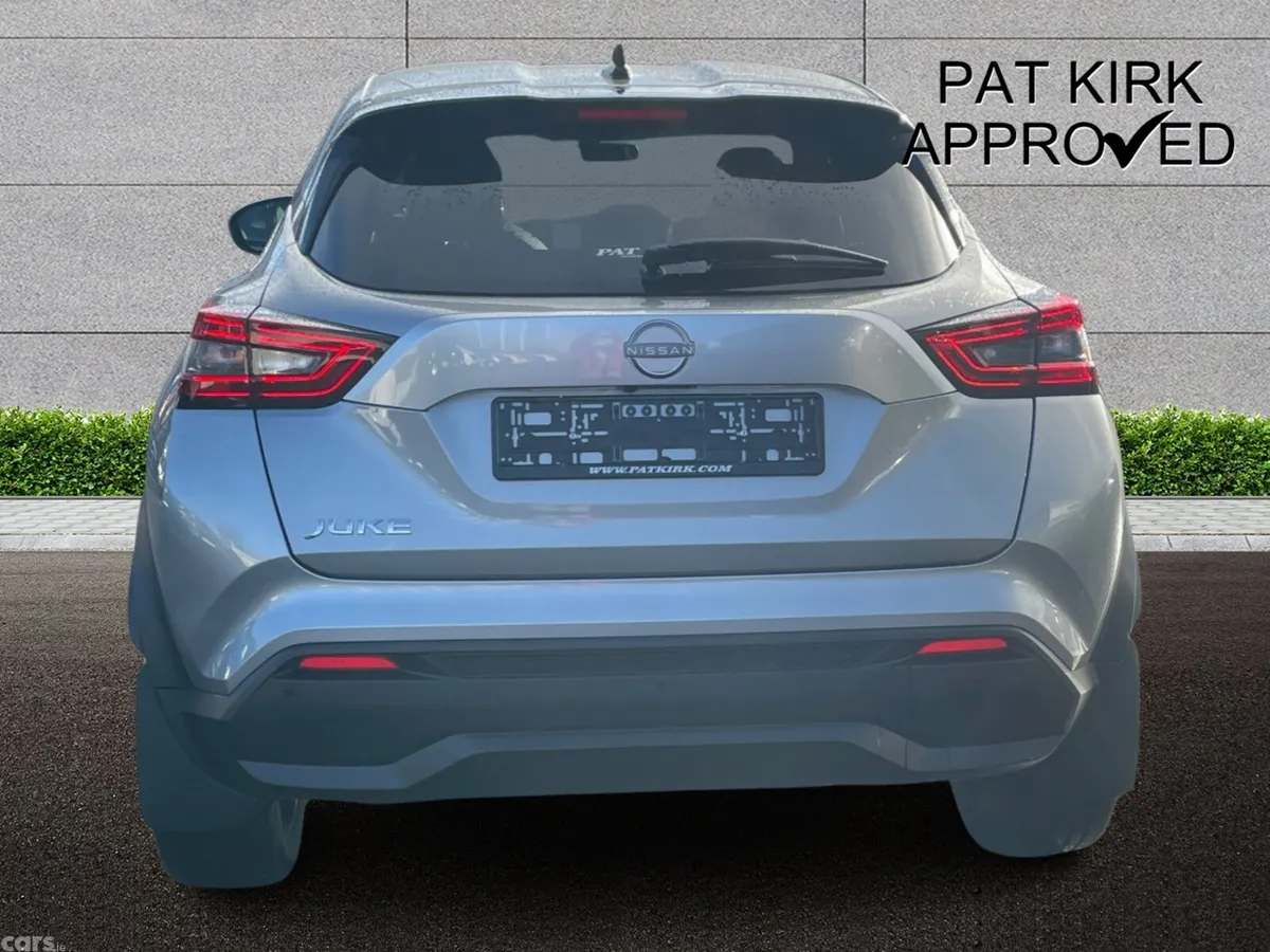 Nissan Juke Hatchback, Petrol, 2025, Silver