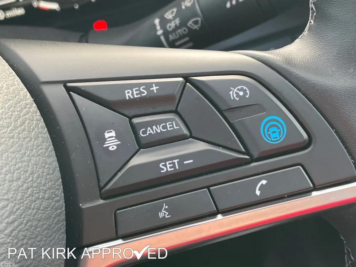Nissan Juke Hatchback, Petrol, 2025, Silver