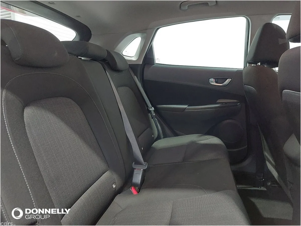 Hyundai KONA Hatchback, Petrol, 2022, Black