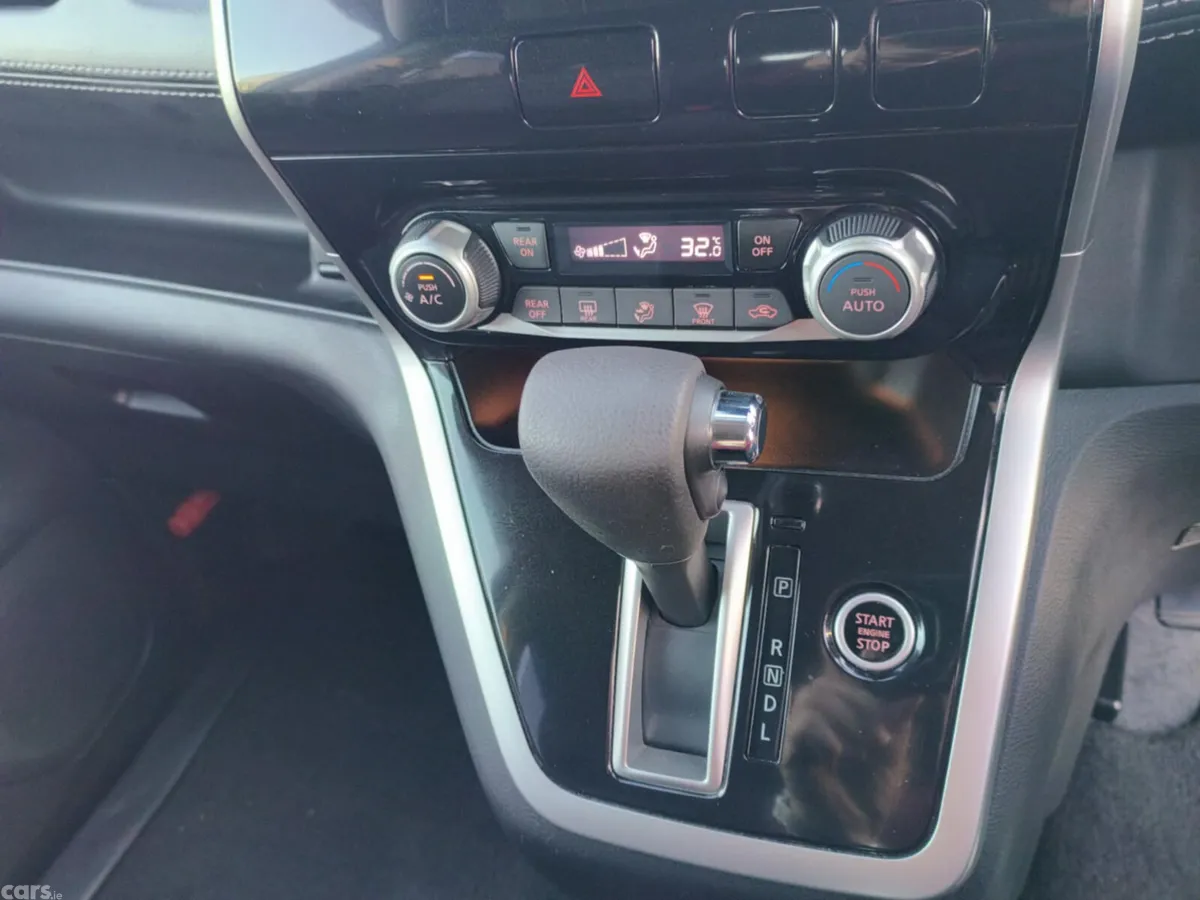 Nissan Serena MPV, Petrol Hybrid, 2017, Black