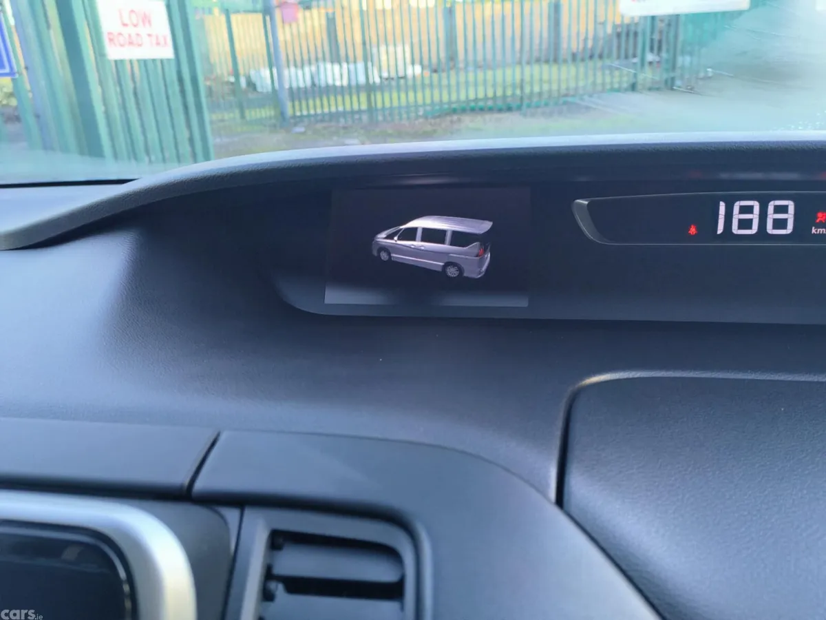 Nissan Serena MPV, Petrol Hybrid, 2017, Black