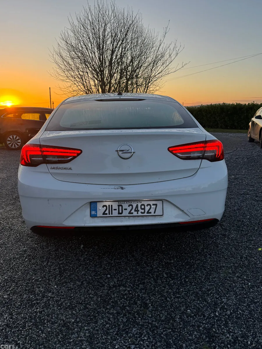 Opel Insignia Hatchback, Diesel, 2021, White