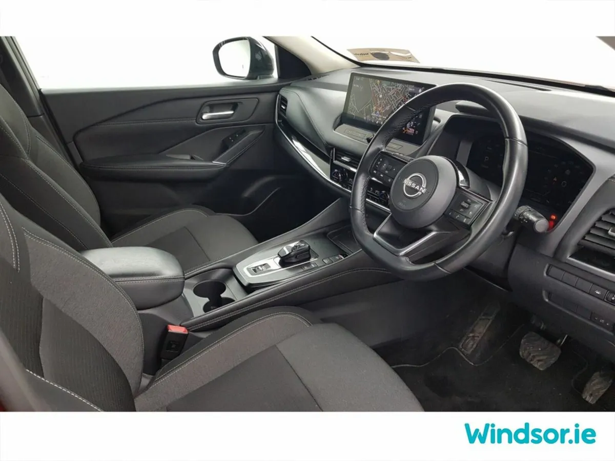 Nissan Qashqai MPV, Petrol Hybrid, 2023, Orange
