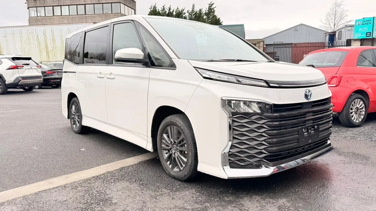 Toyota Voxy MPV, Petrol Hybrid, 2023, White