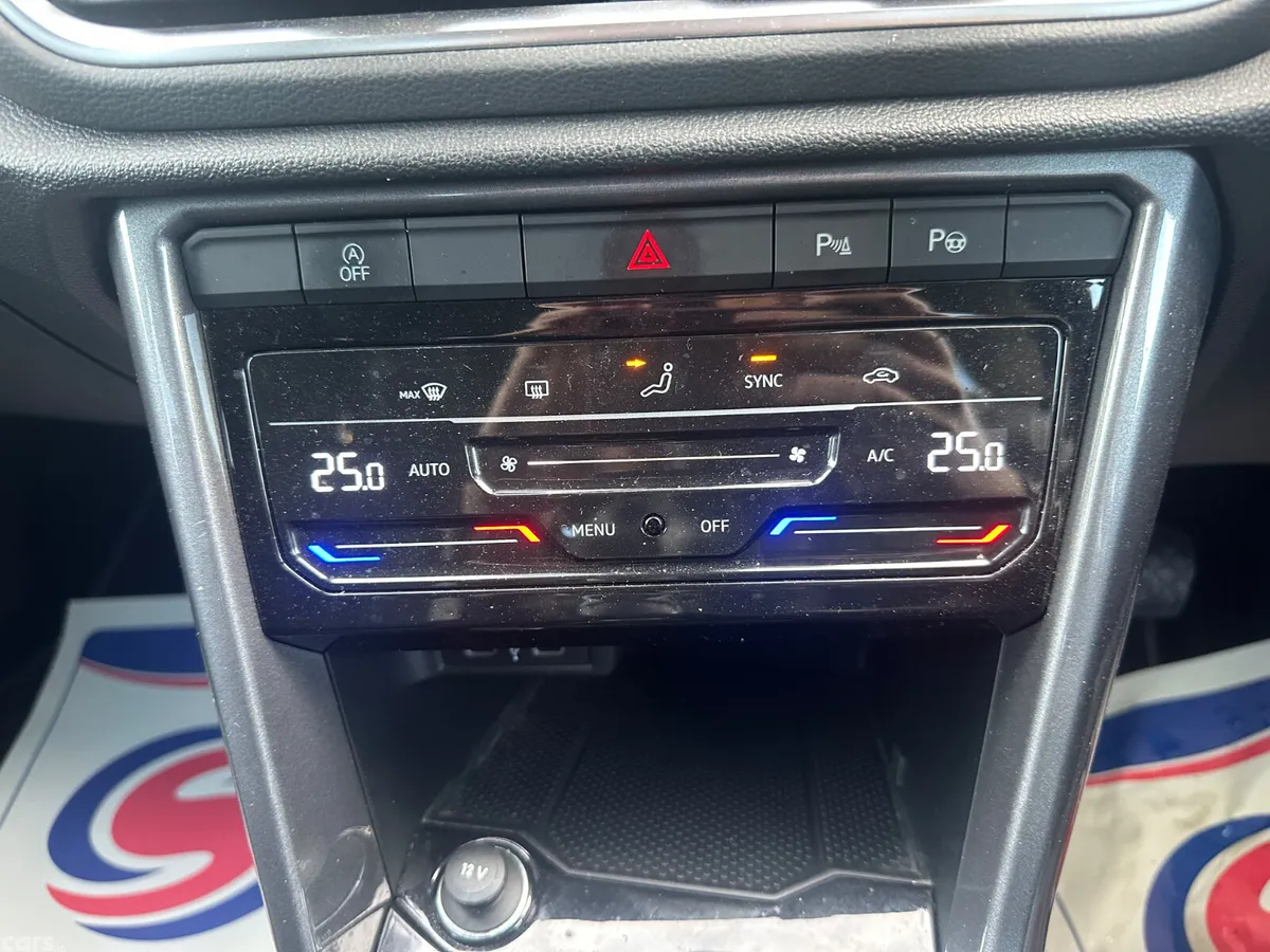 Volkswagen T-Roc SUV, Petrol, 2022, Blue