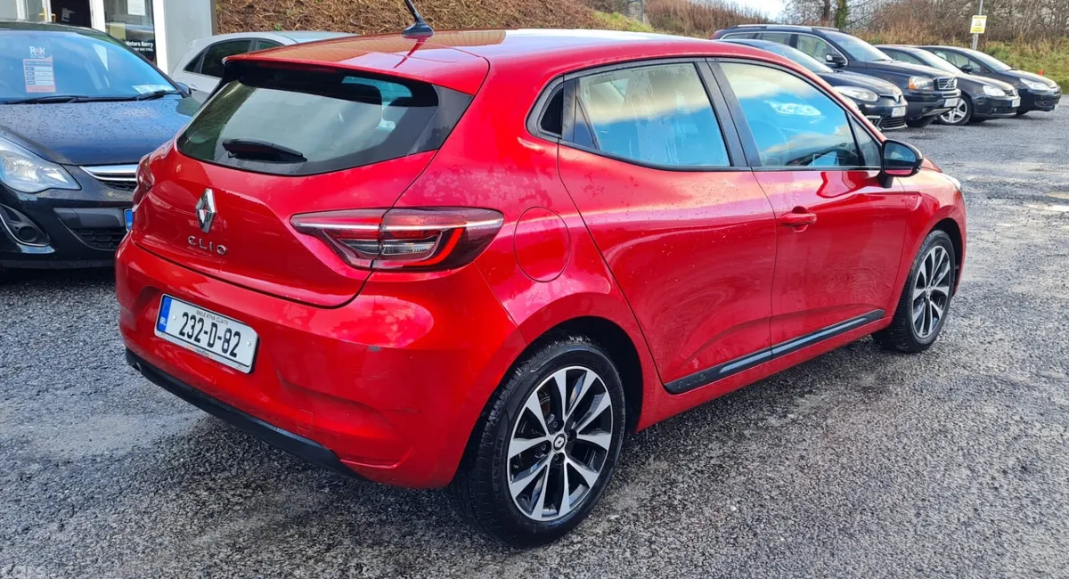 Renault Clio Hatchback, Petrol, 2023, Red