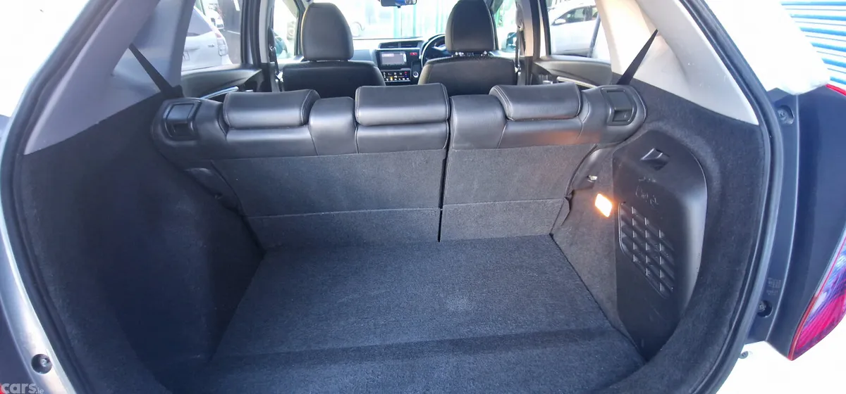 Honda Fit Hatchback, Petrol Hybrid, 2015, White