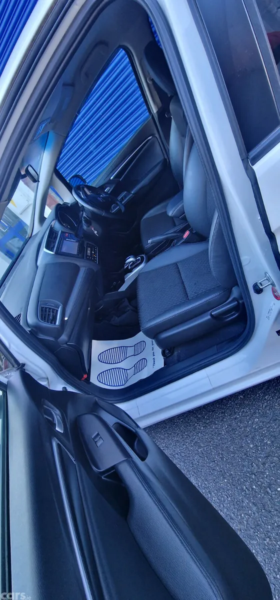 Honda Fit Hatchback, Petrol Hybrid, 2015, White