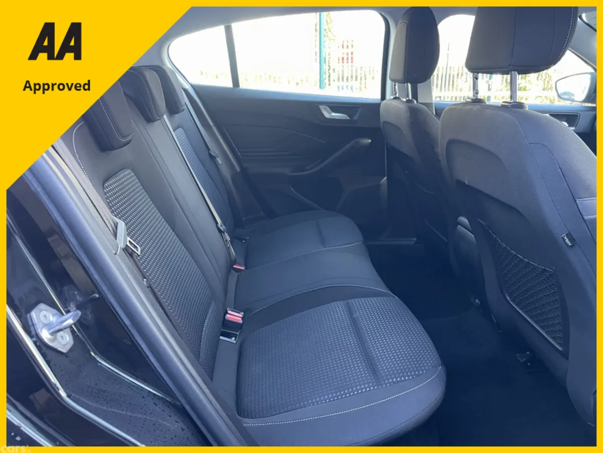 Ford Focus Hatchback, Petrol, 2020, Black