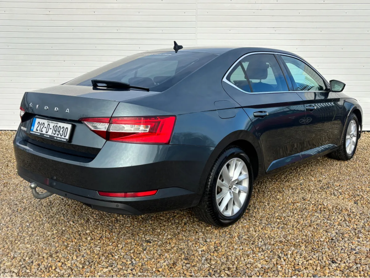 Skoda Superb Hatchback, Diesel, 2021, Grey