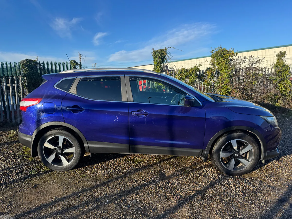Nissan Qashqai Hatchback, Diesel, 2016, Blue