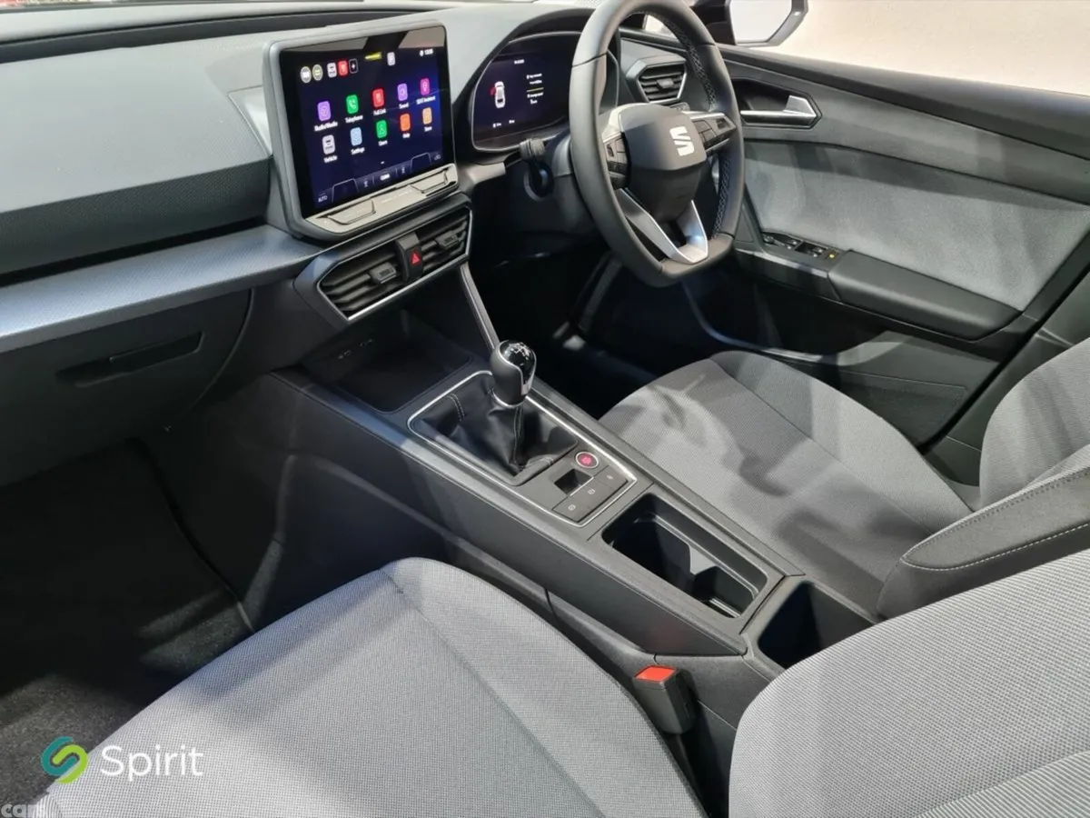 SEAT Leon Hatchback, Petrol, 2027, Blue