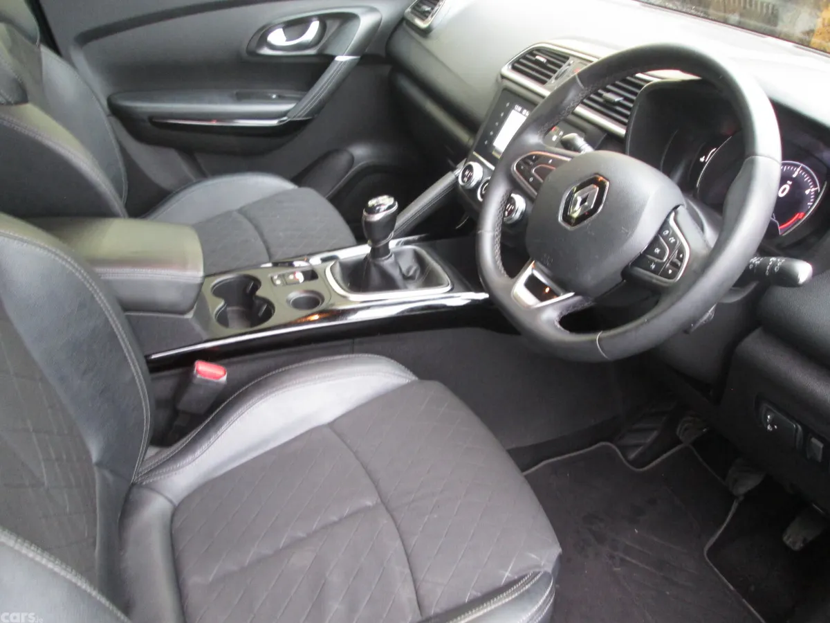 Renault Kadjar SUV, Diesel, 2019, Grey
