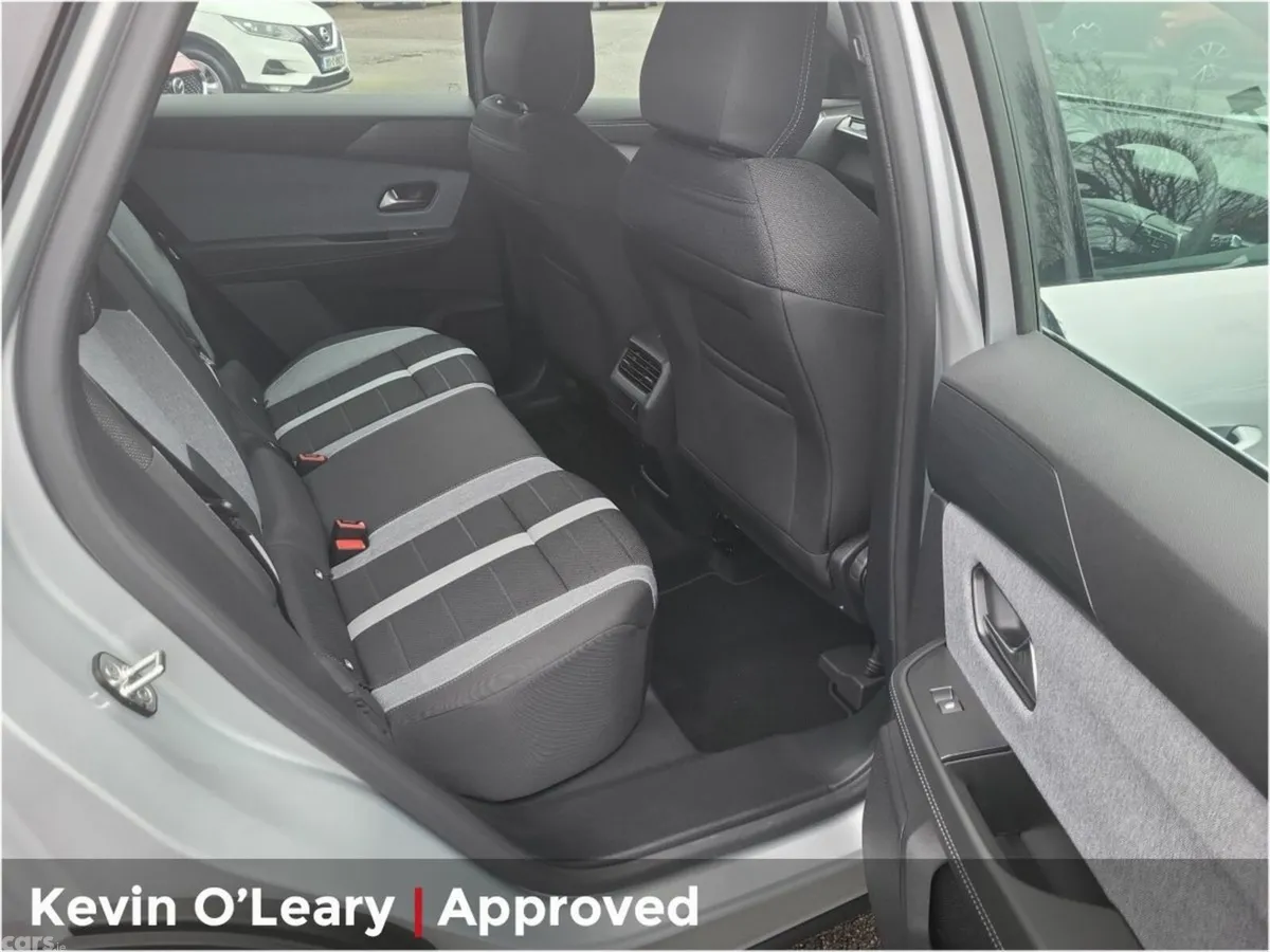 Opel Grandland SUV, Petrol Hybrid, 2026, Silver