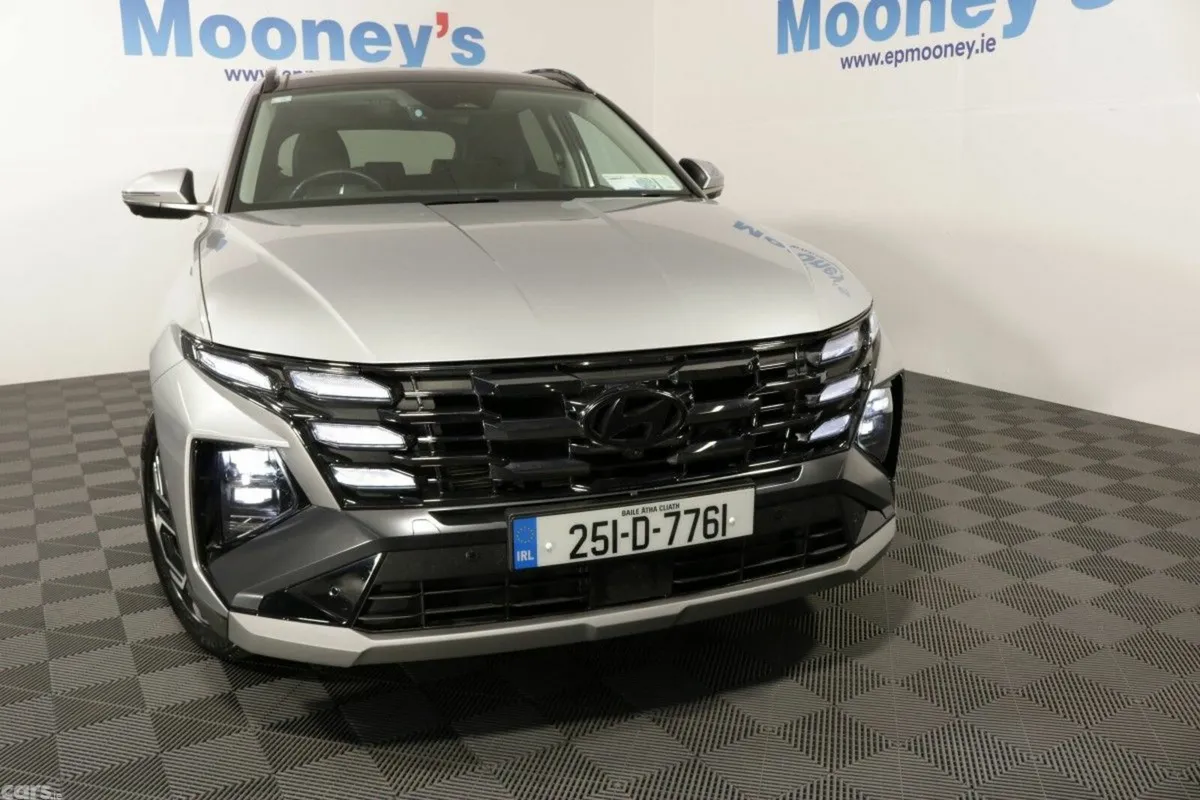 Hyundai Tucson SUV, Petrol Plug-in Hybrid, 2025, Grey