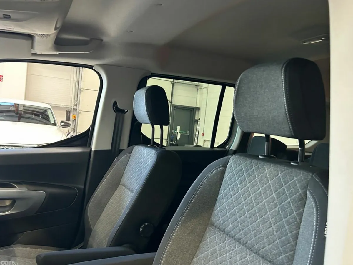 Opel Combo MPV, Diesel, 2026, Grey