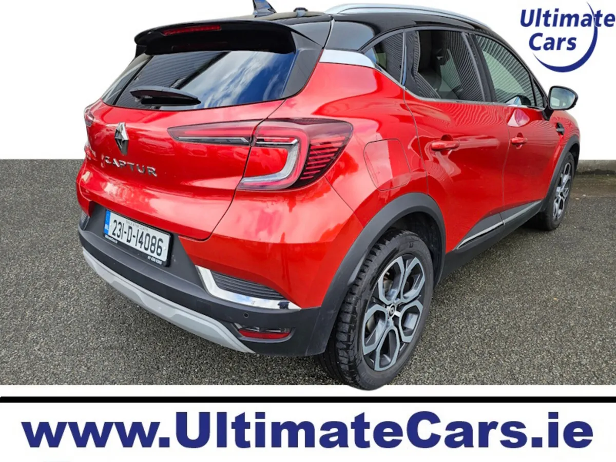 Renault Captur Hatchback, Petrol, 2023, Red