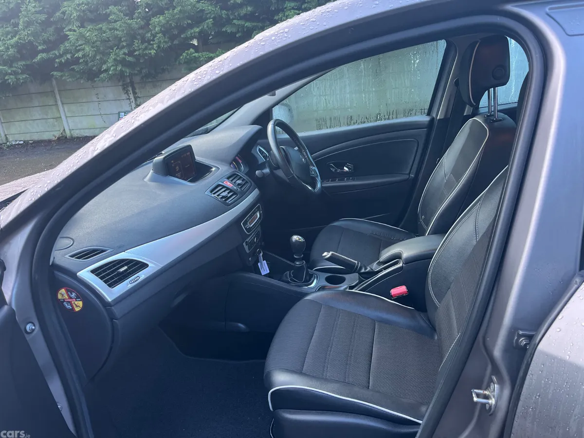 Renault Fluence Saloon, Diesel, 2015, Grey