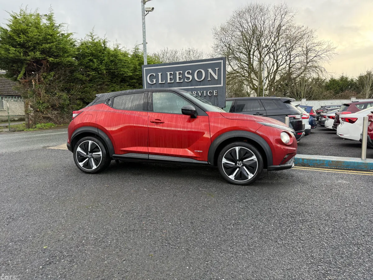 Nissan Juke SUV, Petrol Hybrid, 2024, Red
