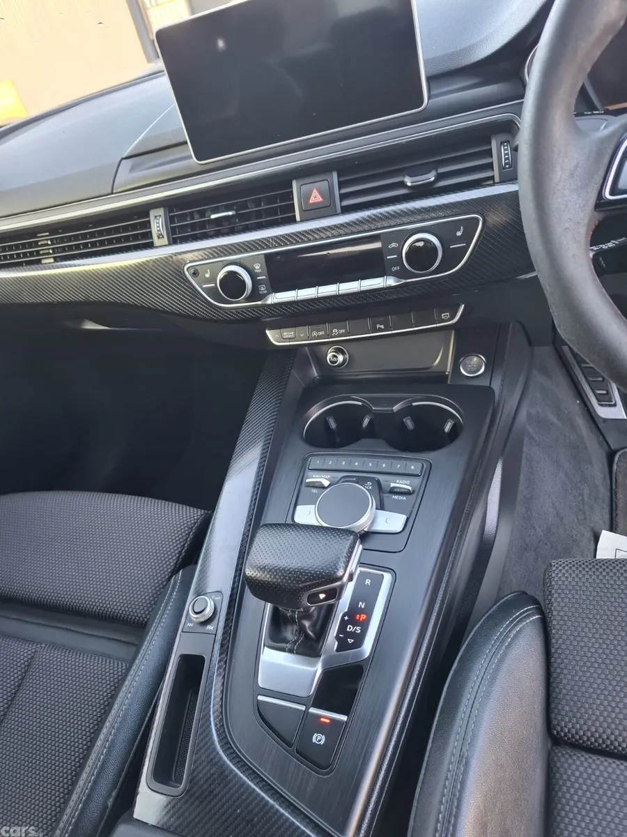 Audi A4 Saloon, Diesel, 2017, Black