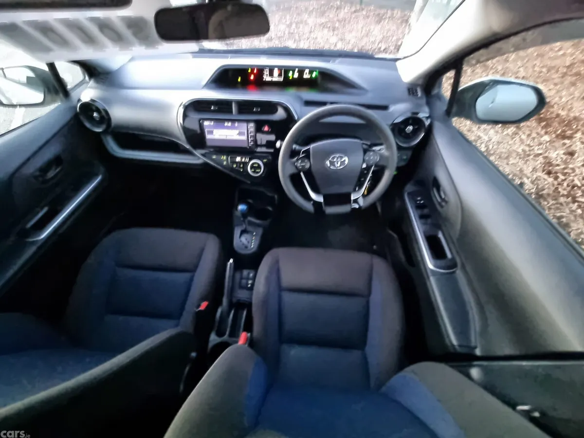 Toyota Aqua Hatchback, Petrol Hybrid, 2020, Silver