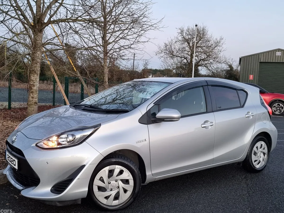 Toyota Aqua Hatchback, Petrol Hybrid, 2020, Silver