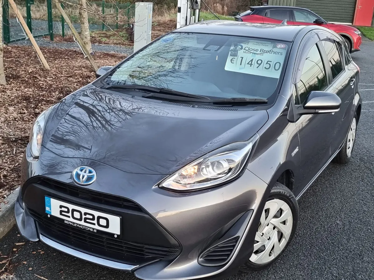 Toyota Aqua Hatchback, Petrol Hybrid, 2020, Grey