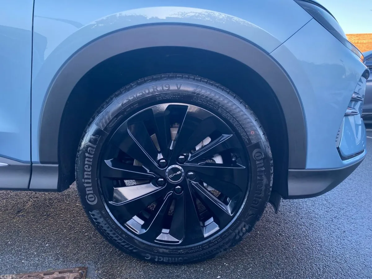 BYD SEAL U Hatchback, Petrol Plug-in Hybrid, 2027, Blue