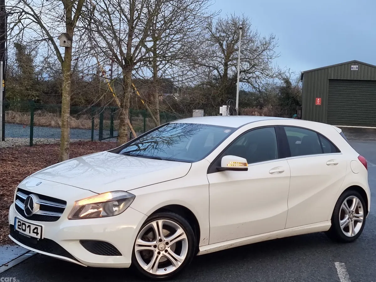 Mercedes-Benz A-Class Hatchback, Petrol, 2014, White
