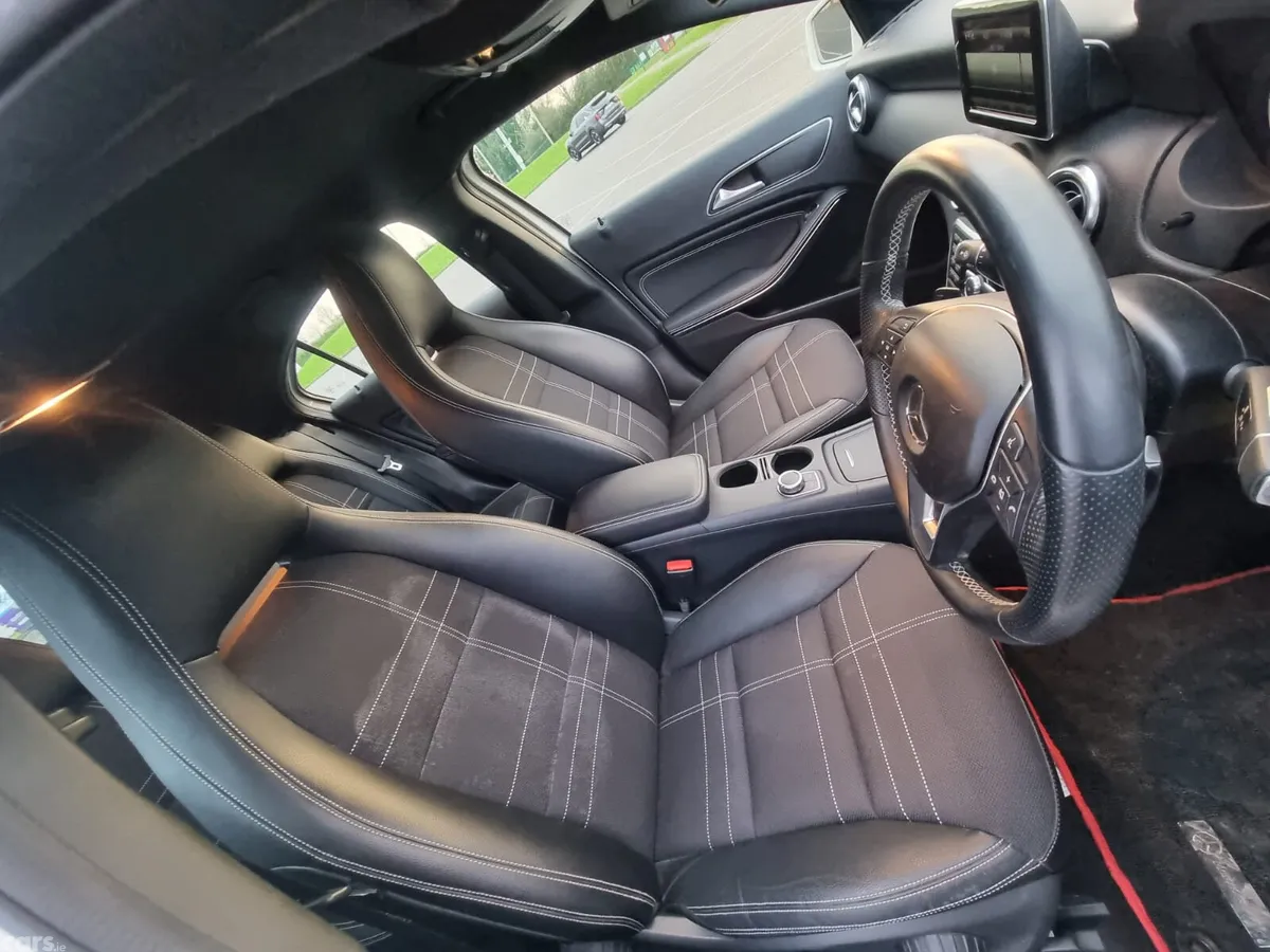 Mercedes-Benz A-Class Hatchback, Petrol, 2014, White