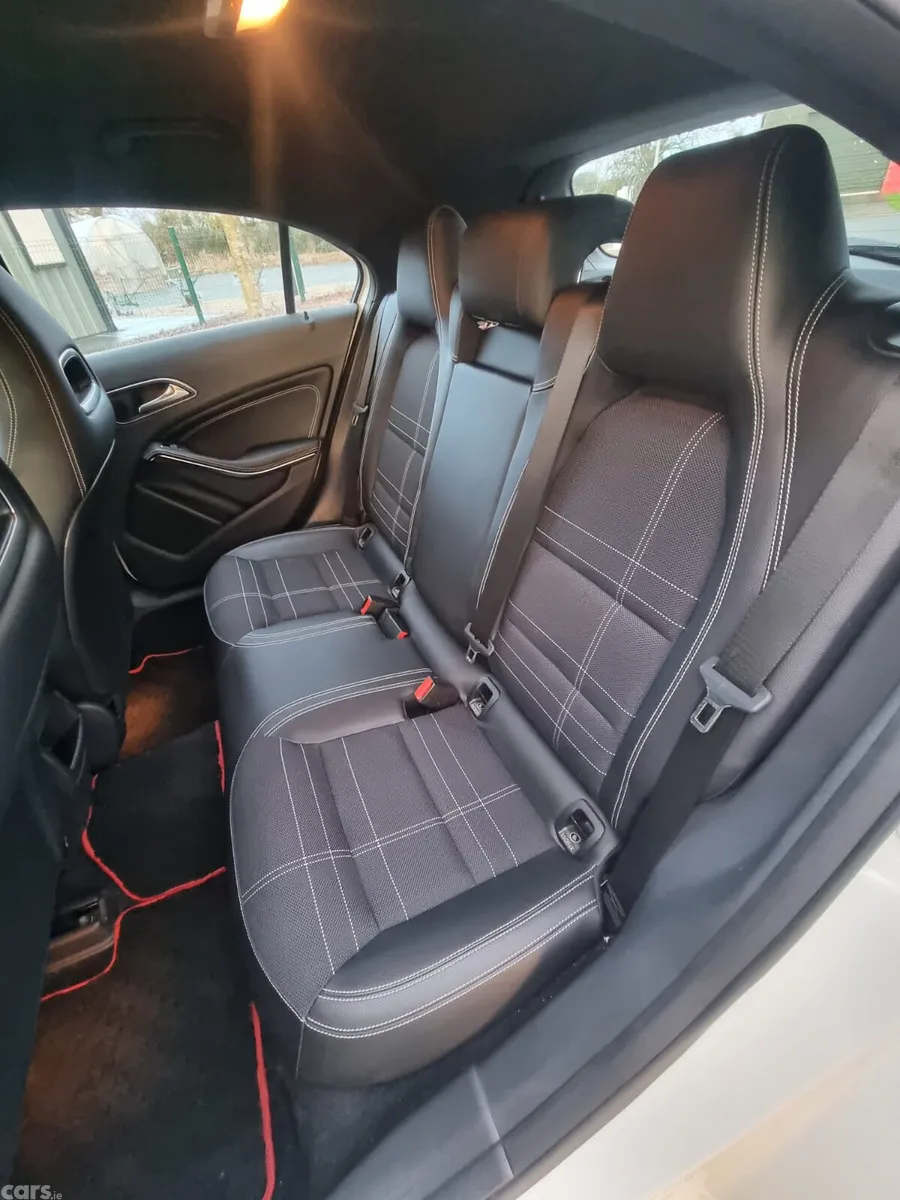 Mercedes-Benz A-Class Hatchback, Petrol, 2014, White