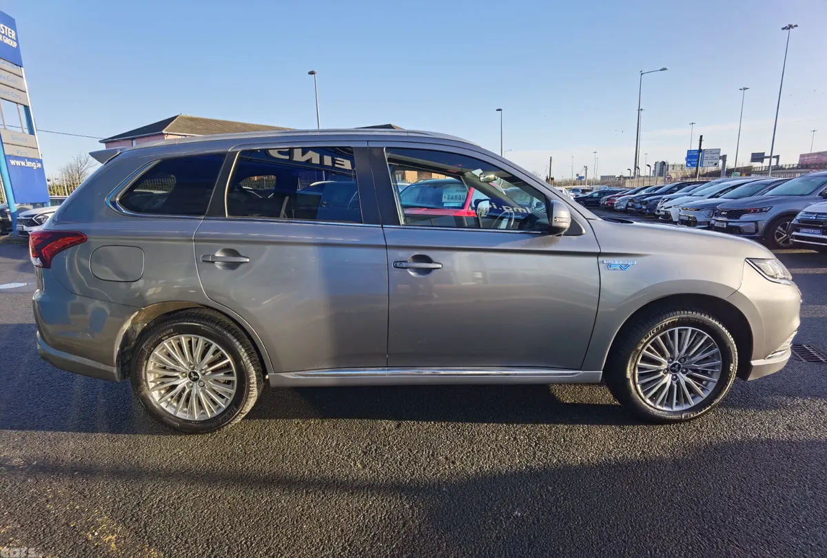 Mitsubishi Outlander SUV, Petrol Plug-in Hybrid, 2021, Grey