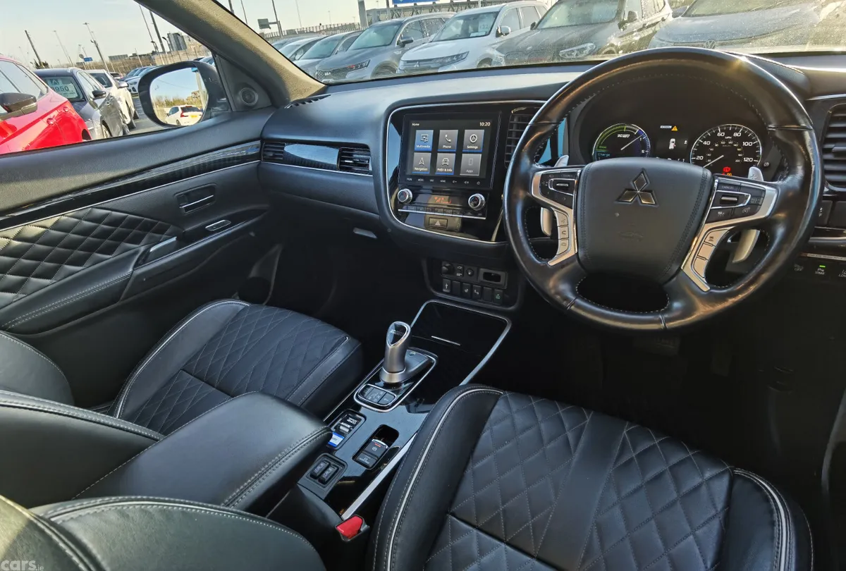 Mitsubishi Outlander SUV, Petrol Plug-in Hybrid, 2021, Grey