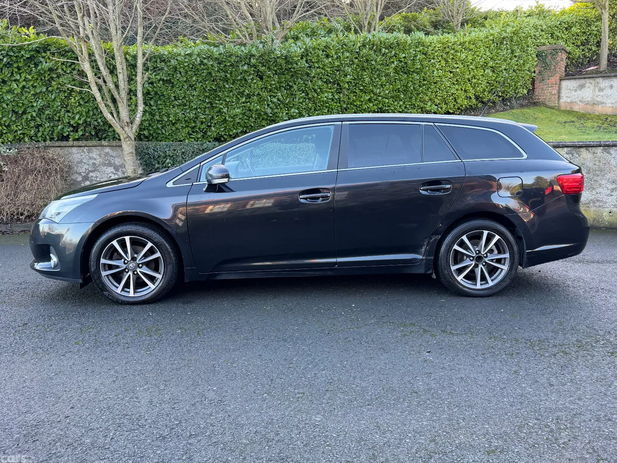 Toyota Avensis Estate, Diesel, 2014, Black