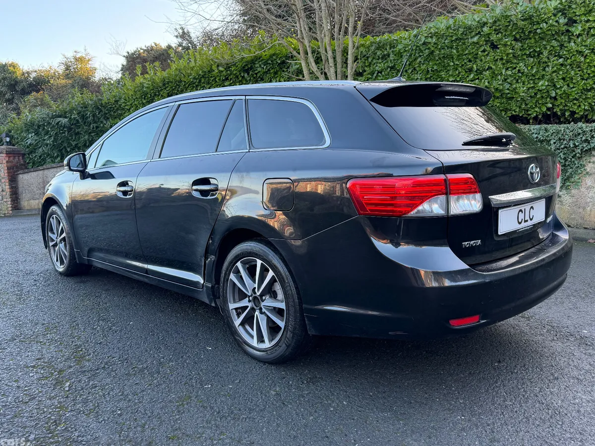 Toyota Avensis Estate, Diesel, 2014, Black